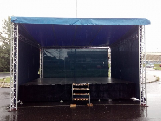 Zastřešení 6x5m, výška max 4m v Teplicích.
